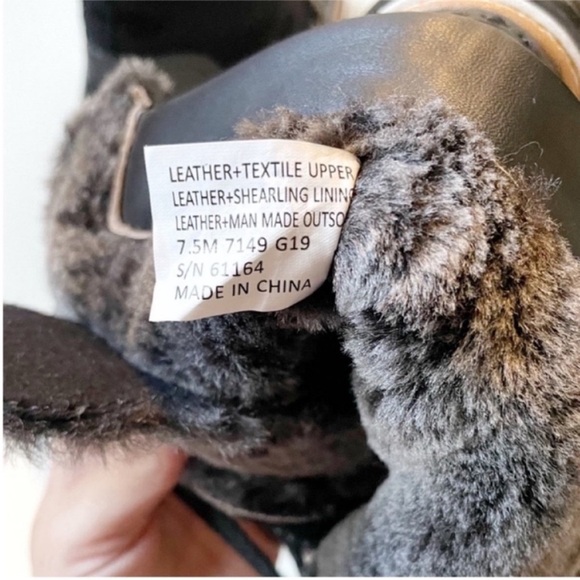 New Tory Burch Miller 60MM Black Lug Sole Shearling Boots Size 7.5 - Picture 8 of 13